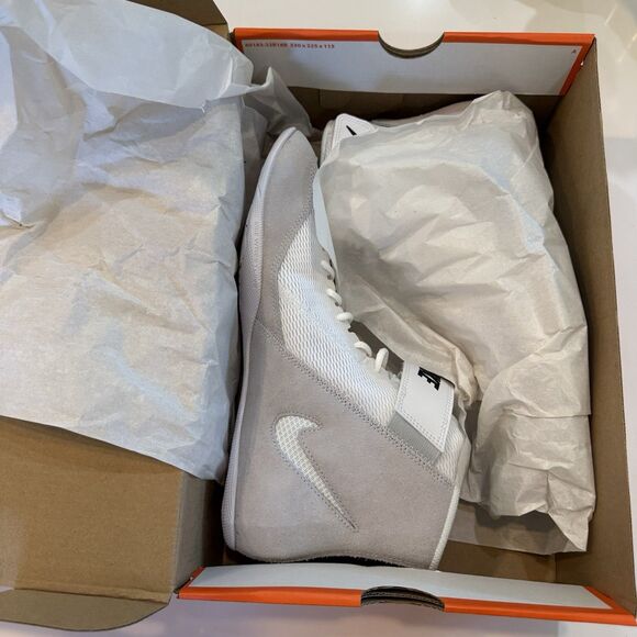 Men’s Size 9.5 Nike Speedsweep 8 Photon Dust Black HF9132-100 Brand New w Box main image 7